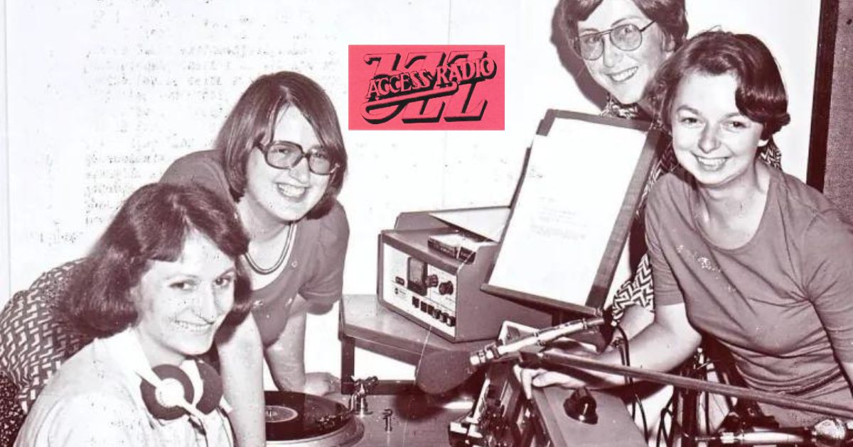 Women working in the 1970s at 3zz