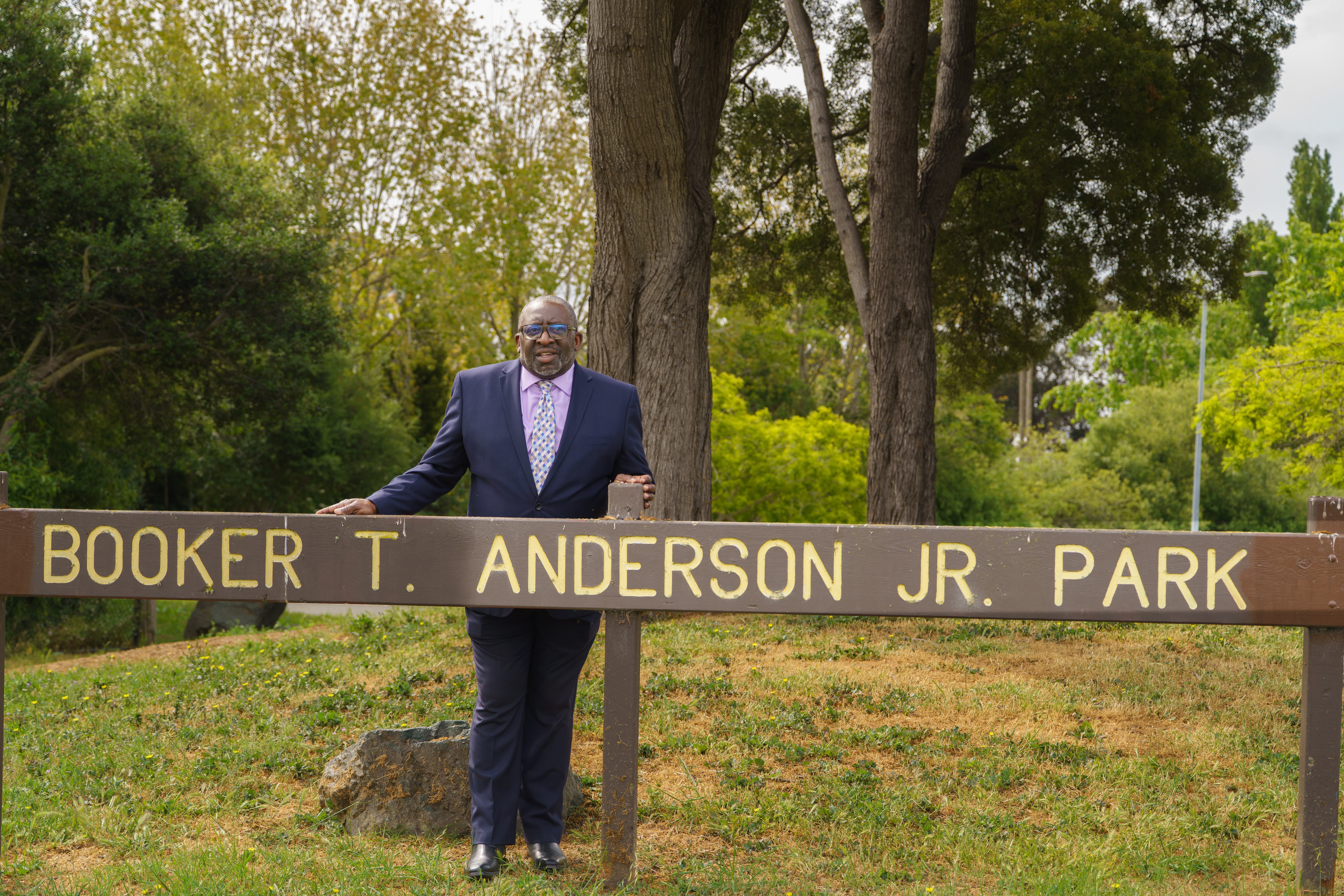 Ahmad's father, Rev. Booker T. Anderson, with Rev. Martin Luther King, Jr. at Easter Hill Methodist Church in Richmond.