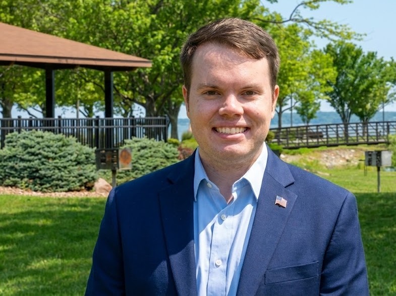 Anthony_Campbell_Shoreline_Park_Desktop.jpg