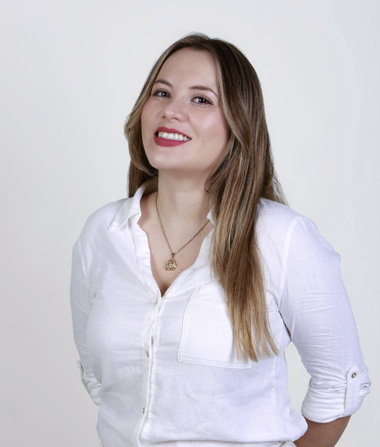 Alcmena Penélope Victoria Bravo Lozano