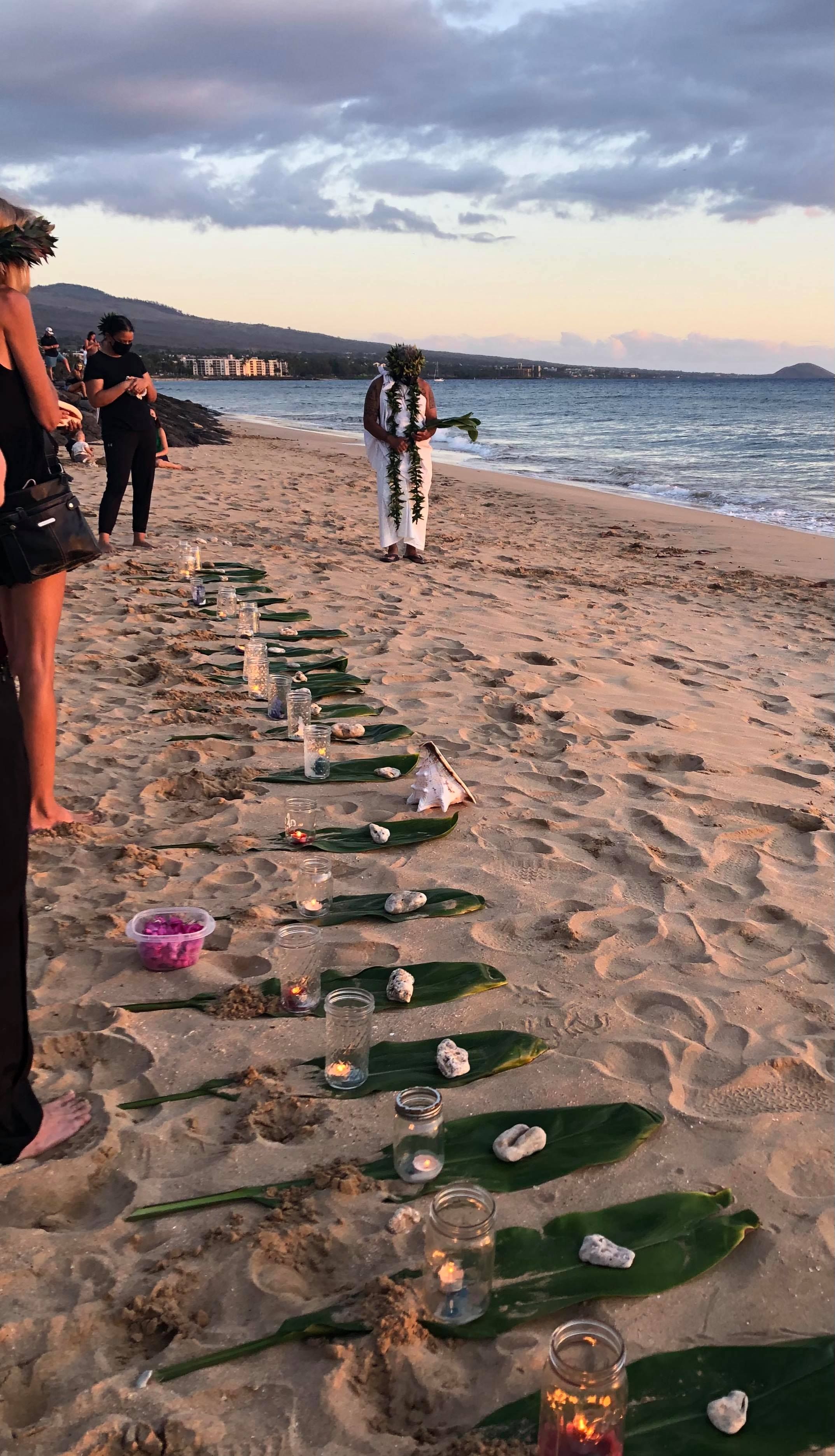 A Silent Demonstration and Candlelight Vigil Marks Lives Lost to COVID-19 in Maui