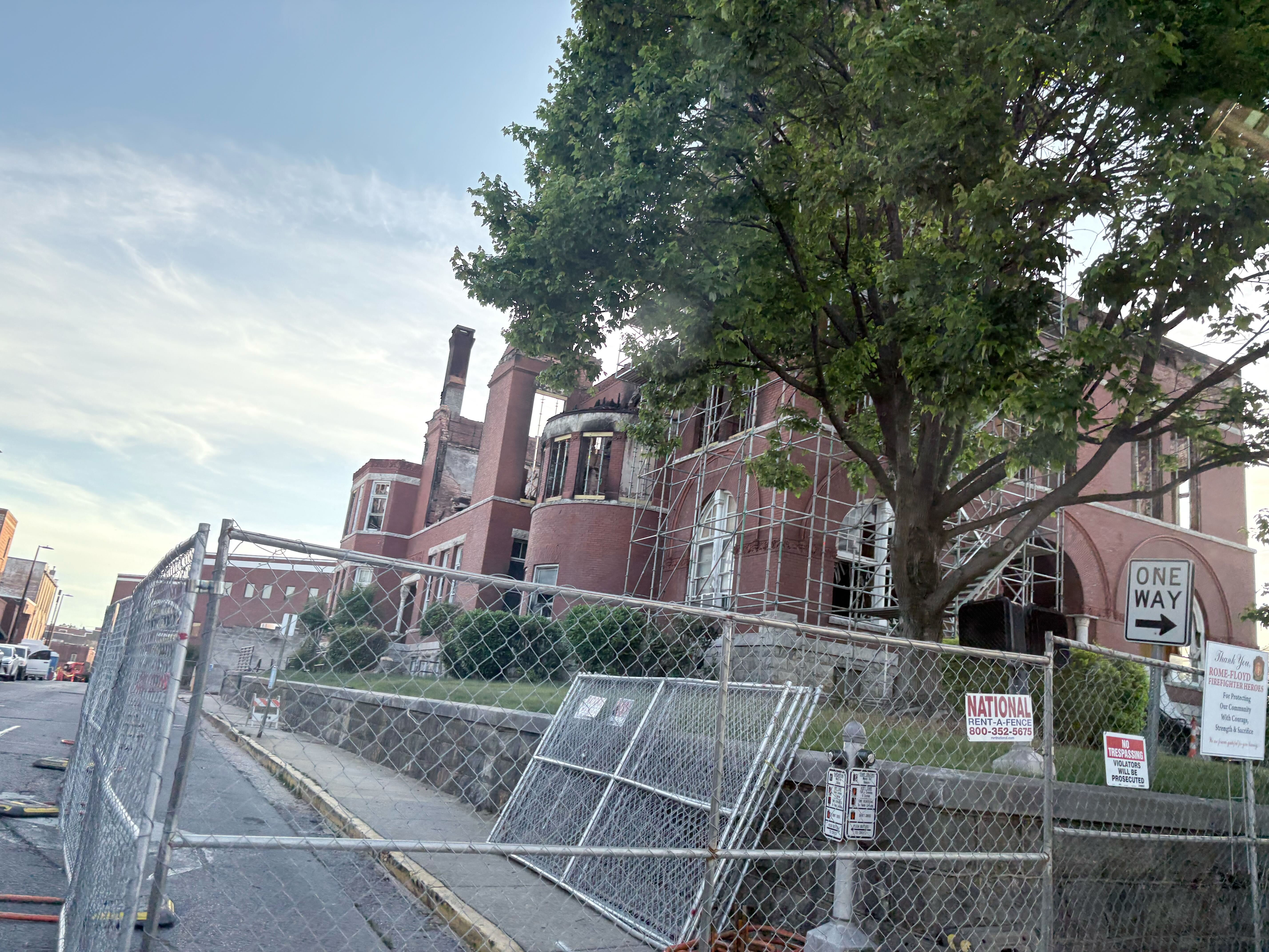 Image of Floyd County's Courthouse under renovation. Taken in May 2026.
