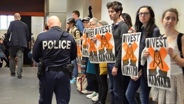 Harvard-Heat-Week-Divestment-Fossil-Fuels-5.jpg