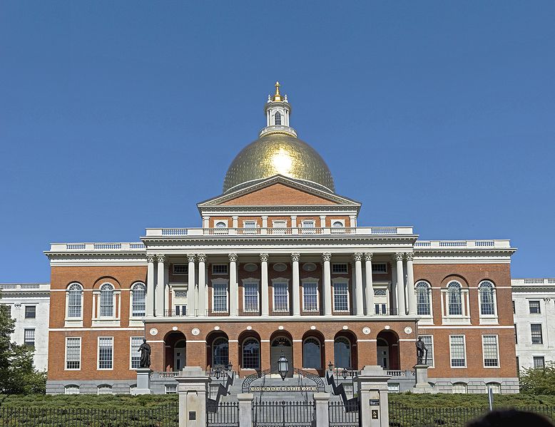 778px-Mass_statehouse_eb1.jpg