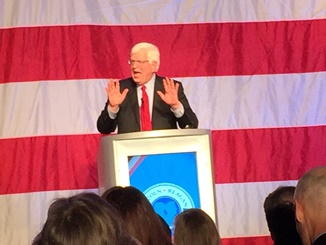 Small_DennisPrager_Closeup.jpg