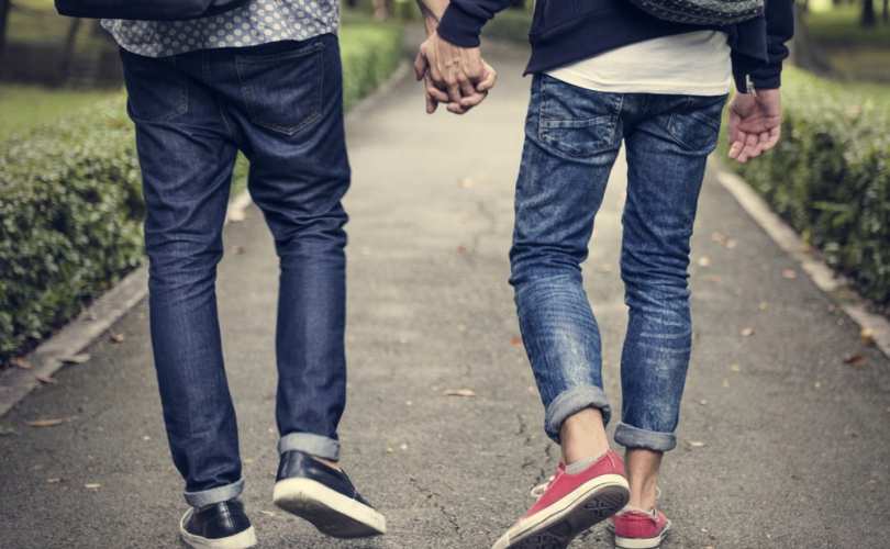 young_gay_couple.jpg