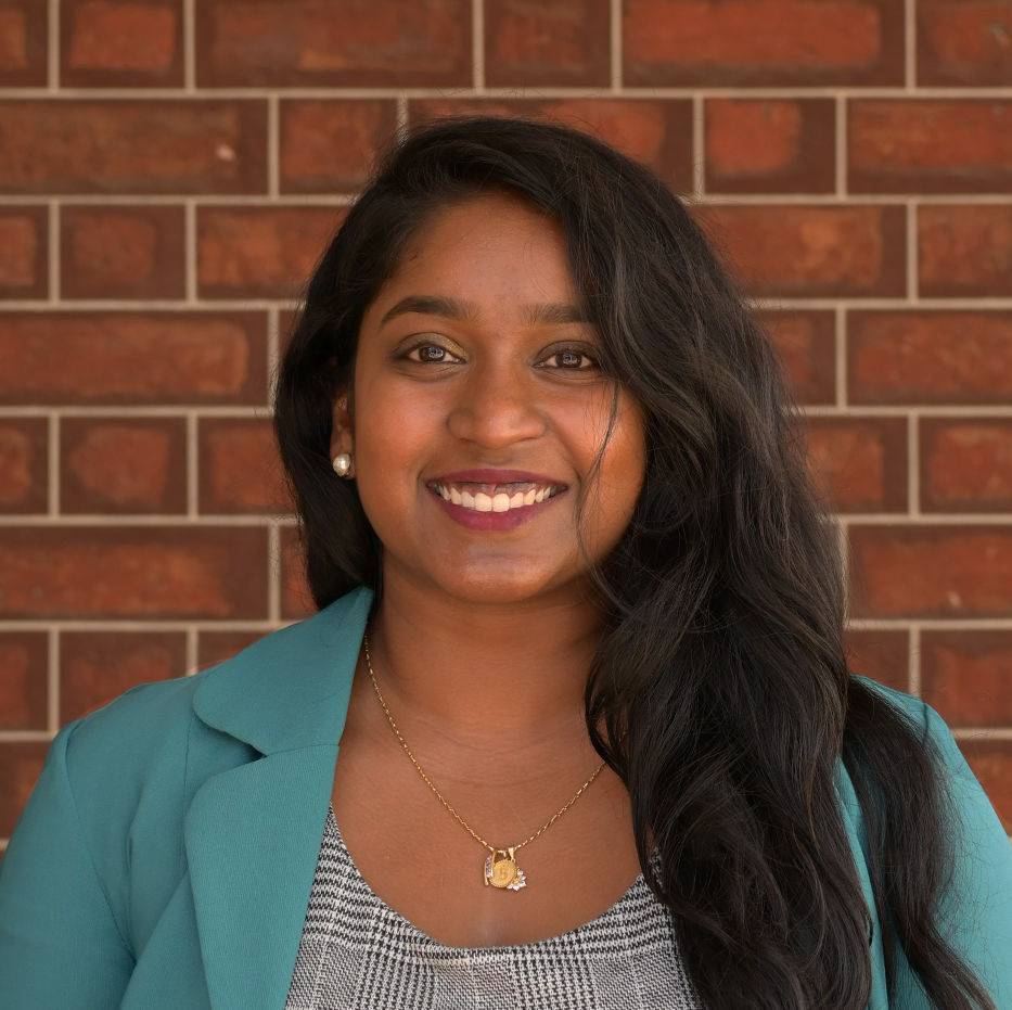 Binu Ekanaike <br> Fossil Fuels Community Organiser