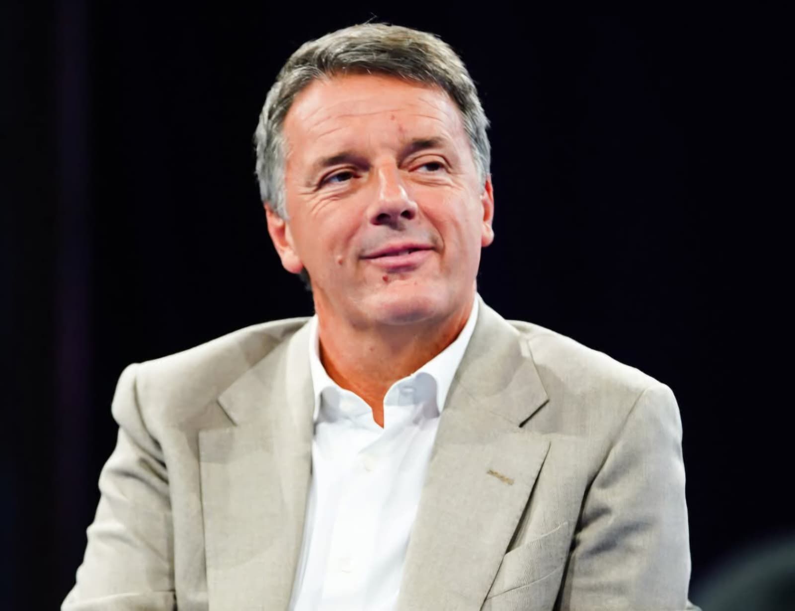 Renzi: «Dieci anni dalla caduta del governo. Ho capito che avevo perso il referendum la domenica mattina, in coda per votare»