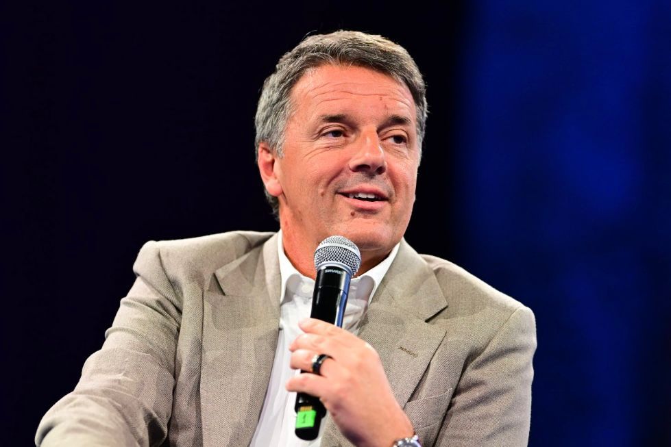 Renzi: «La sinistra deve difendere le ragazze iraniane, non può essere populista»