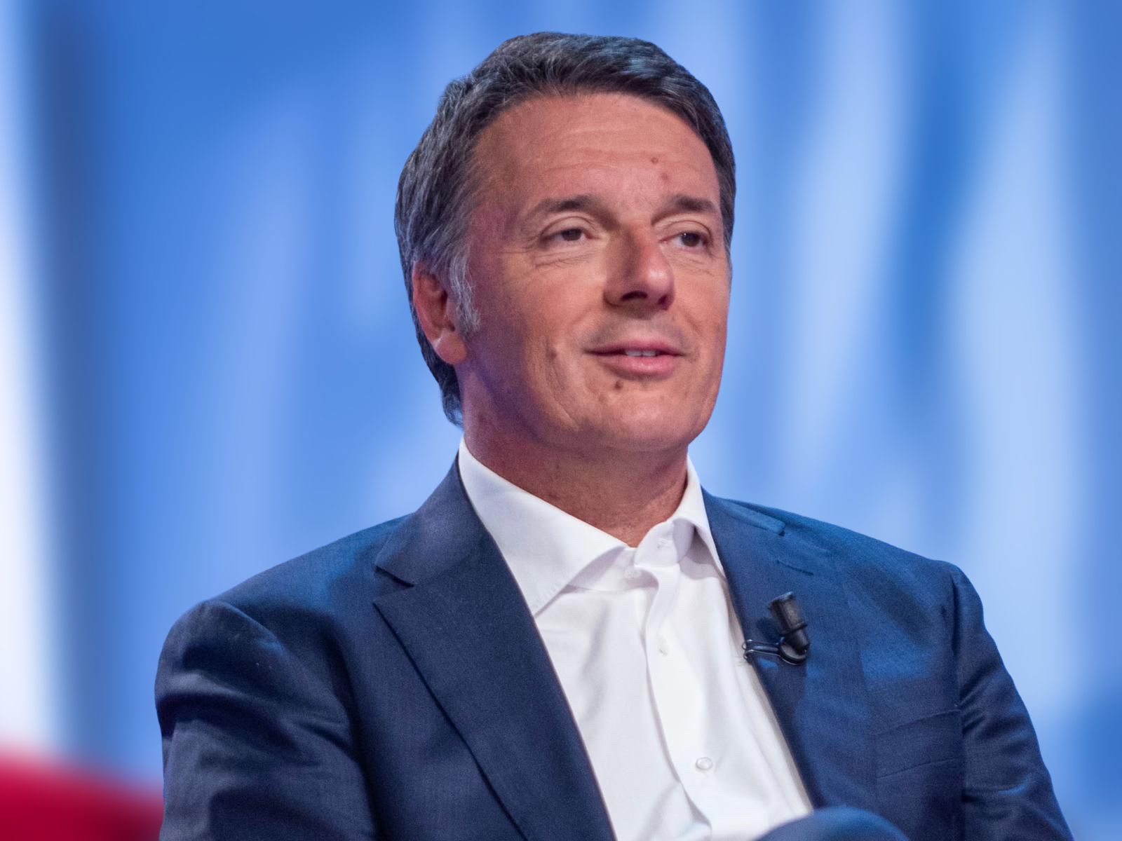 Renzi: «I manifesti contro Giorgia? Solo una campagna ironica»