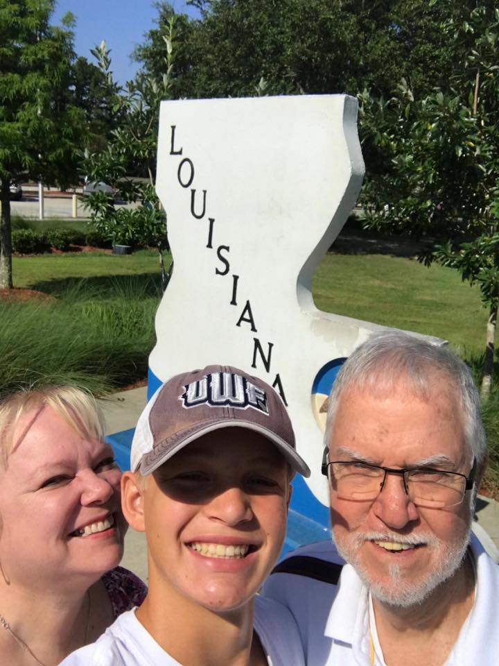The 3 generations on the great American Road Trip. One of us is so short, I barely fit in the picture.