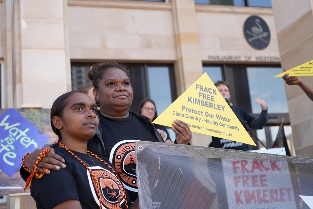Mangala Martu Traditional Owner Nuriah Jadai at the rally Photo by Nick Doyle Mangala Martu Traditional Owner Nuriah Jadai at the rally Photo by Nick Doyle