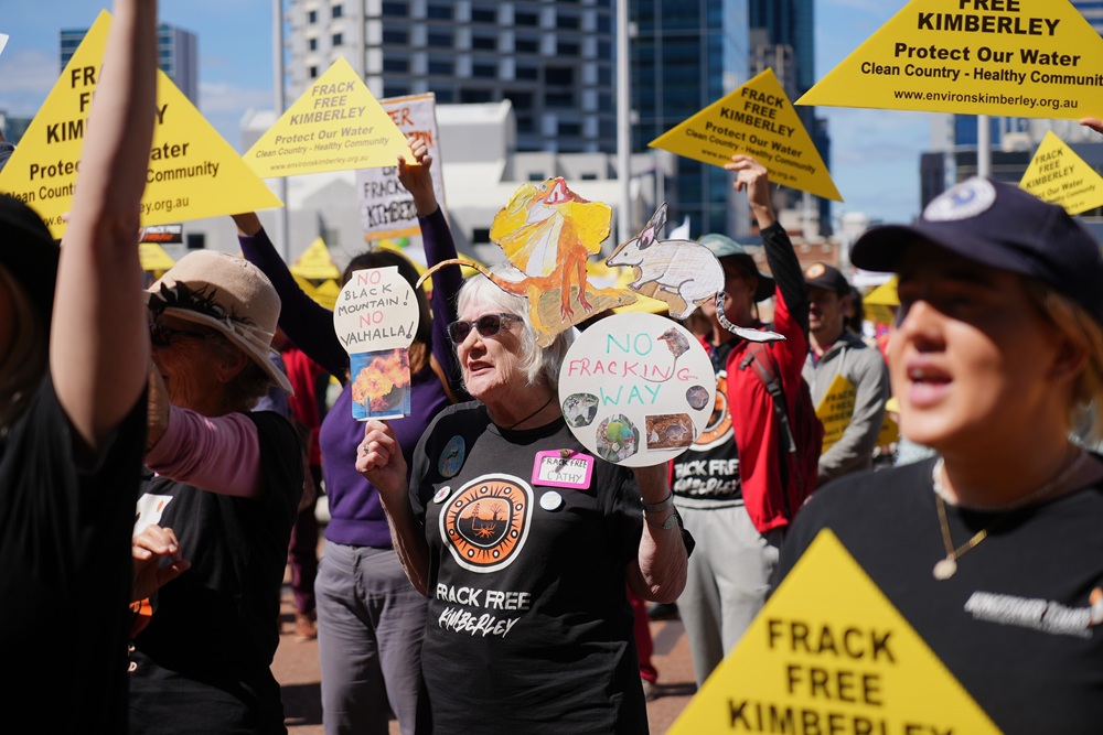 Voters need the Cook Labor Government to ban fracking in the Kimberley Photo by Nick Doyle Voters need the Cook Labor Government to ban fracking in the Kimberley Photo by Nick Doyle
