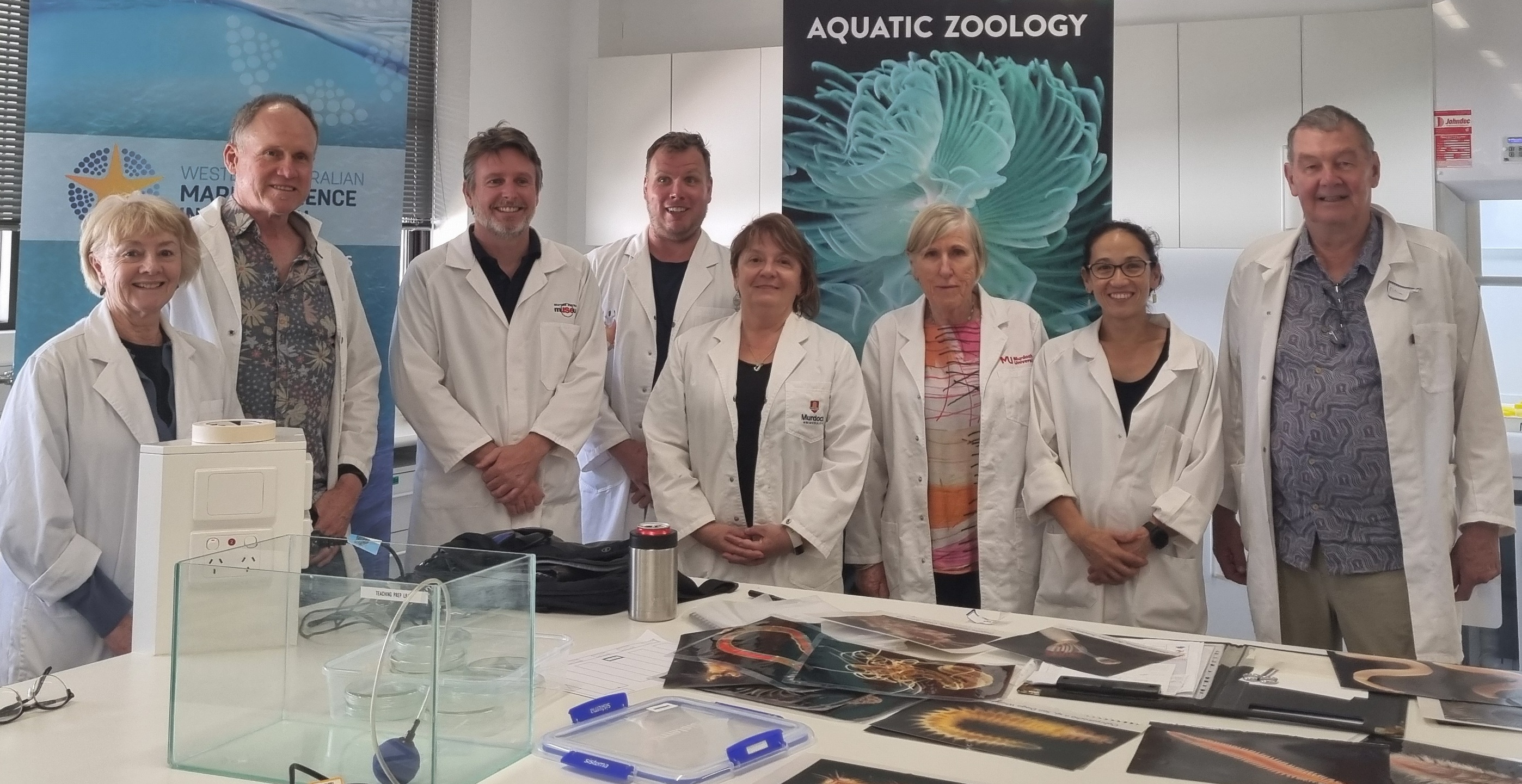 A lab full of worm expertise. Photo by Alex Gibson.