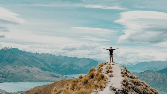 Me mahi tahi tātou preview image