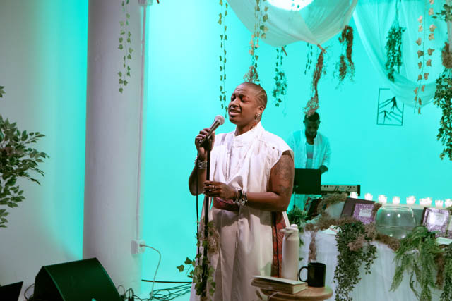 Underground Rainbow Experiment