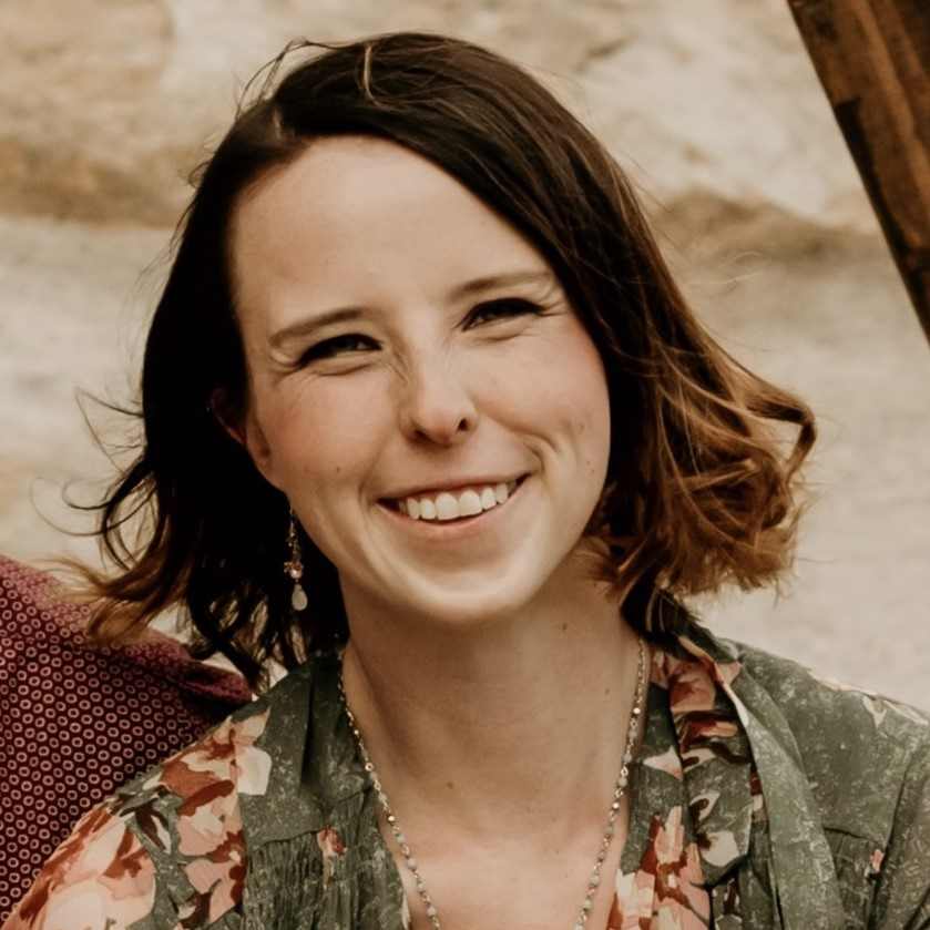 Alexis deYoung