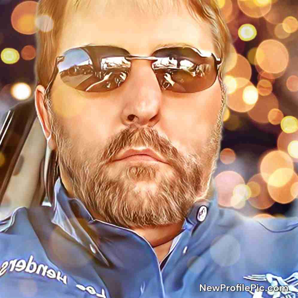 Lee Henderson