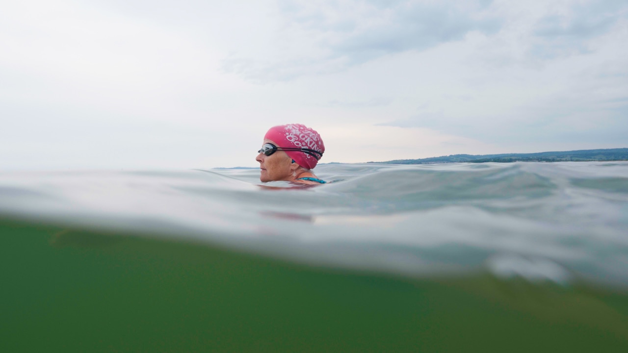 Scene from the documentary Jo in the Water