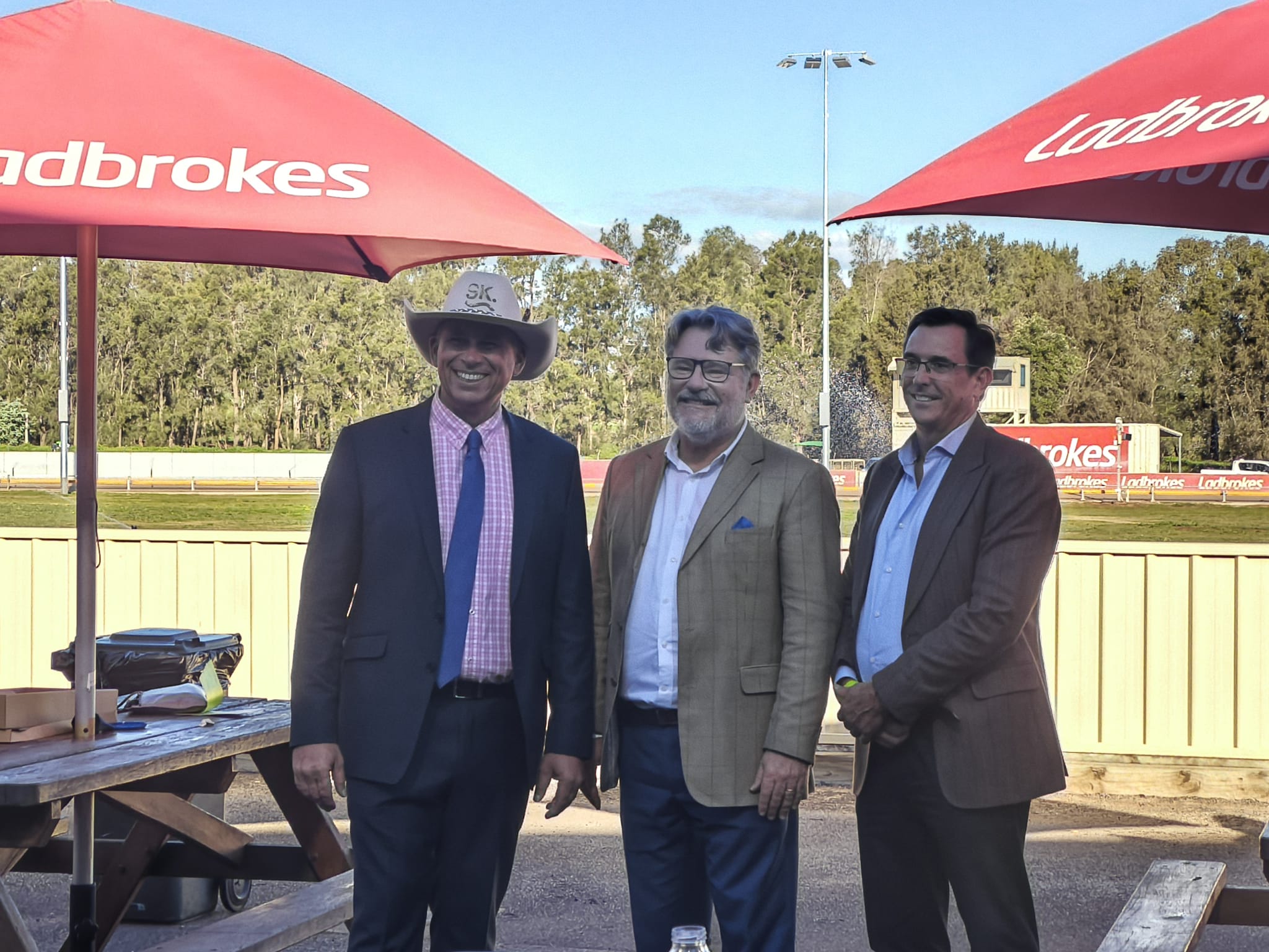 Photo Caption: A day at Dubbo Dogs to wind up the National Bush Summit. (L-R) Hancock Agriculture & S. Kidman CEO the Hon Adam Giles, News Corp’s National Advocacy Director John Lehmann and GRNSW Chair Adam Casselden enjoyed an afternoon at Dawson Park on Thursday.