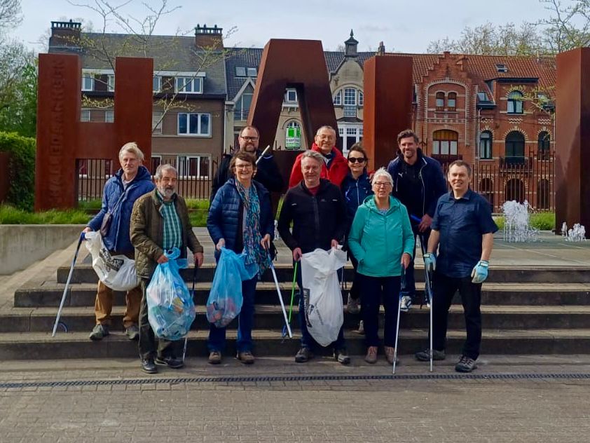 Groen Halle houdt opruimactie in stationsbuurt