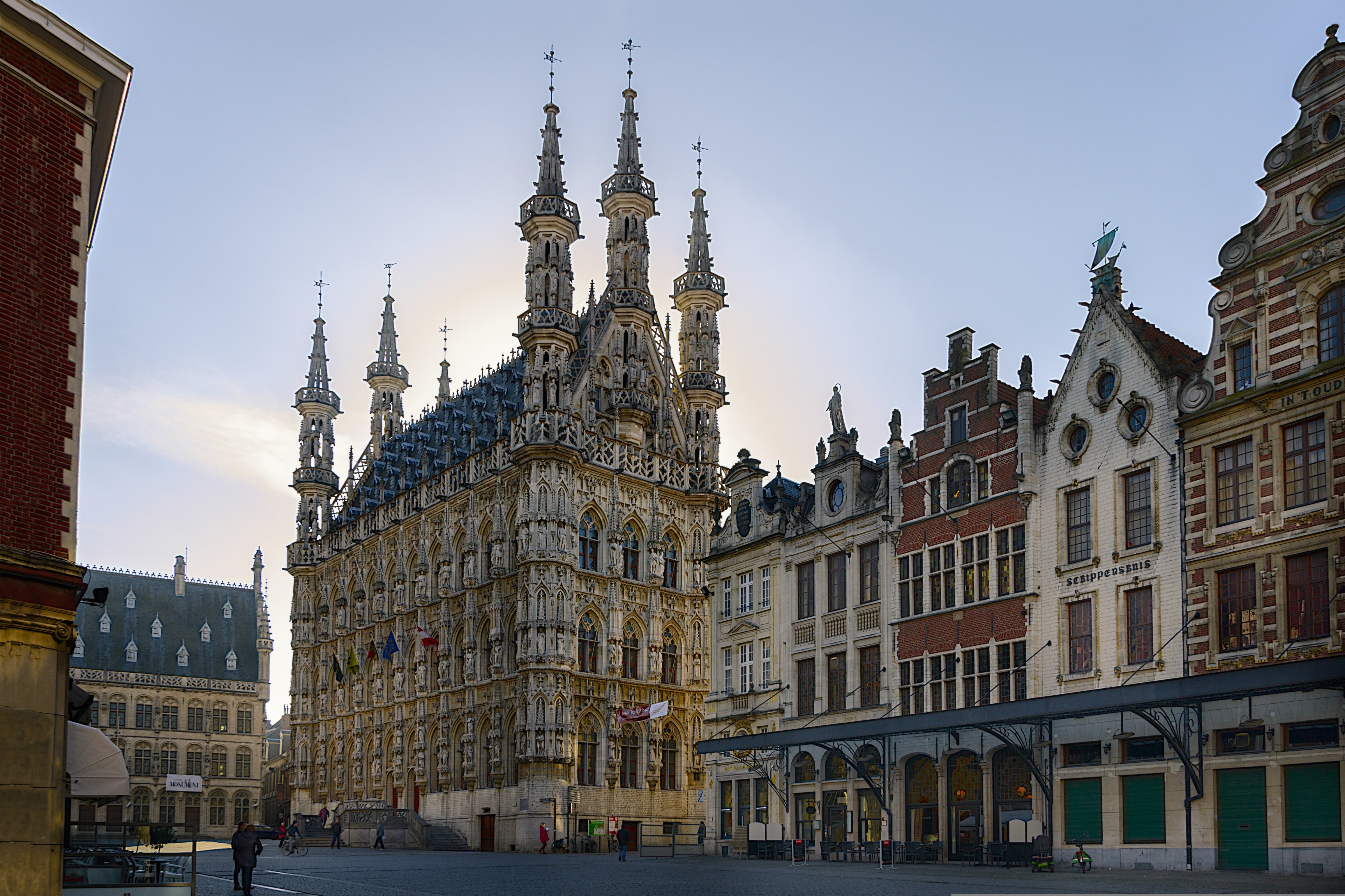 Jaarrekening 2025: Stad Leuven beheerst exploitatiekosten en realiseert voor 68,8 miljoen euro netto aan investeringen