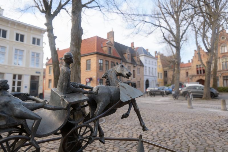 Groen Brugge steunt oproep voor autovrij Walplein met ruimte voor ontmoeting 