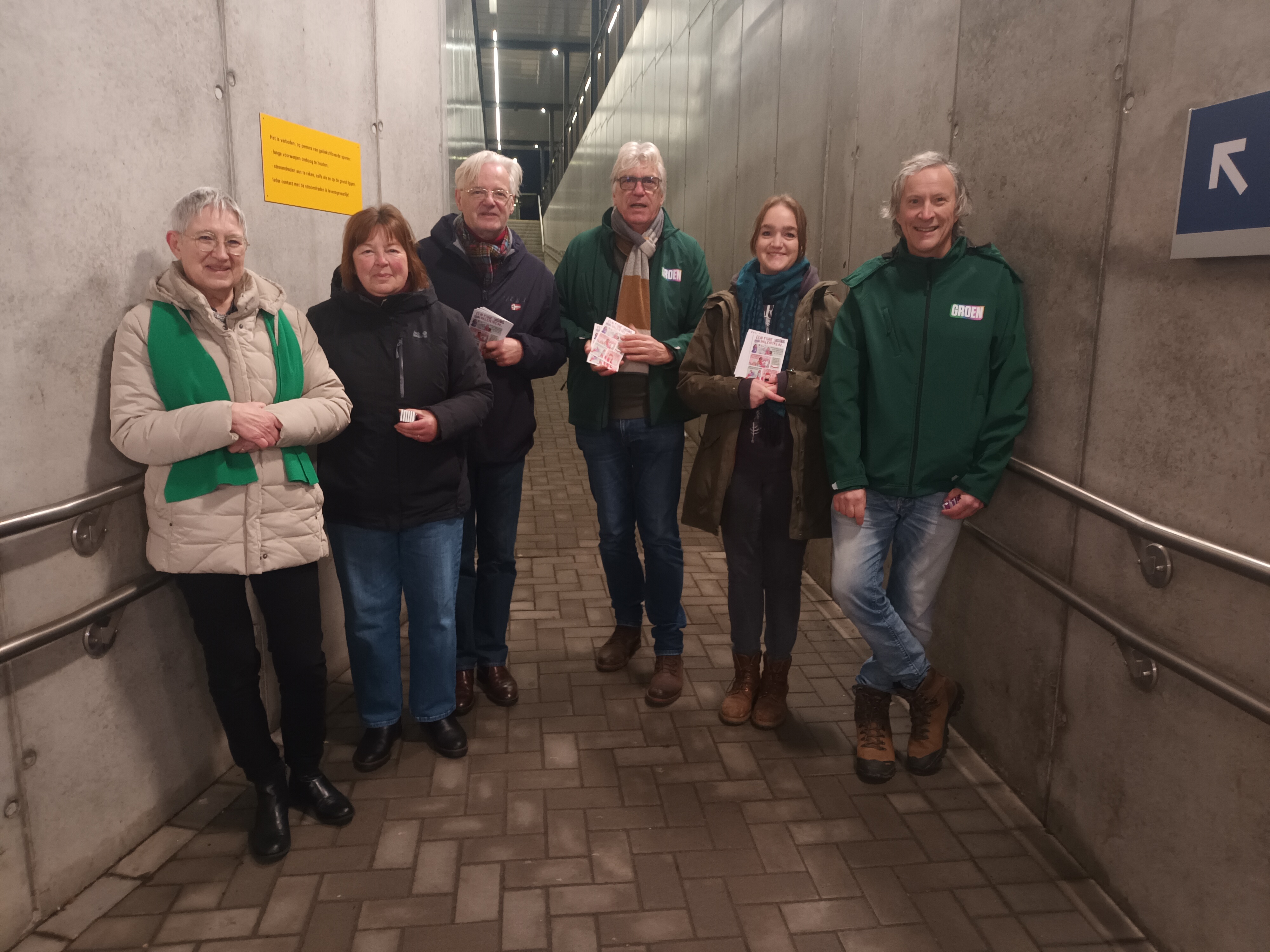 Groen Beernem bedankt treinreizigers op Valentrein