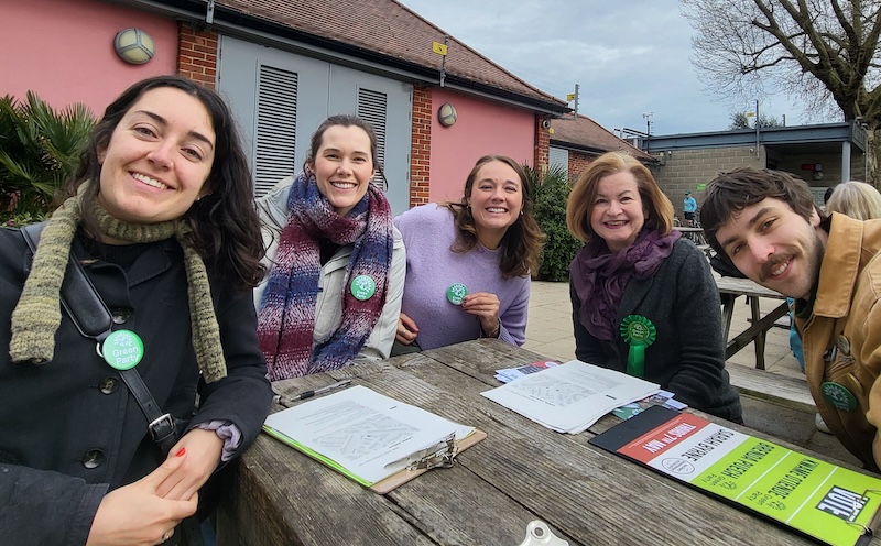 Canvassers at the Lido