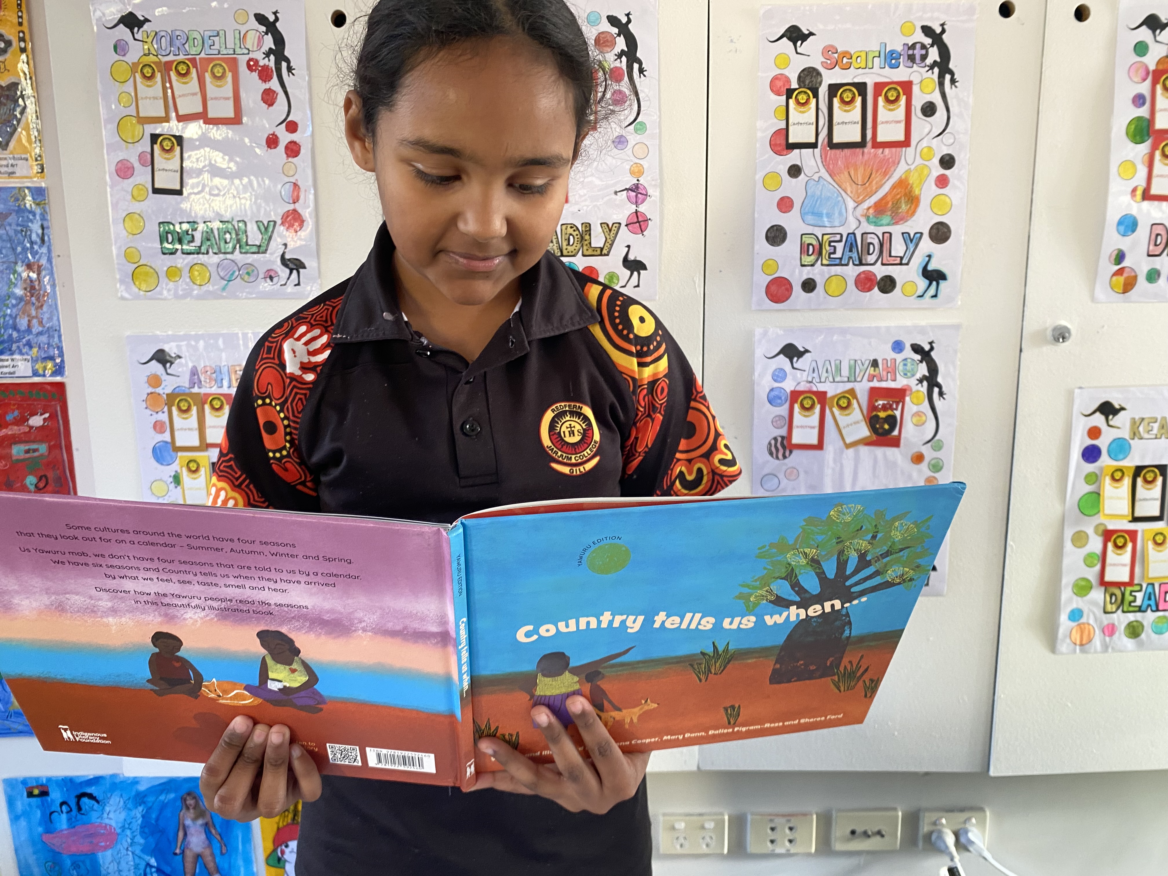 Students at Redfern Jarjum College beginning their Read for Jarjum challenge.
