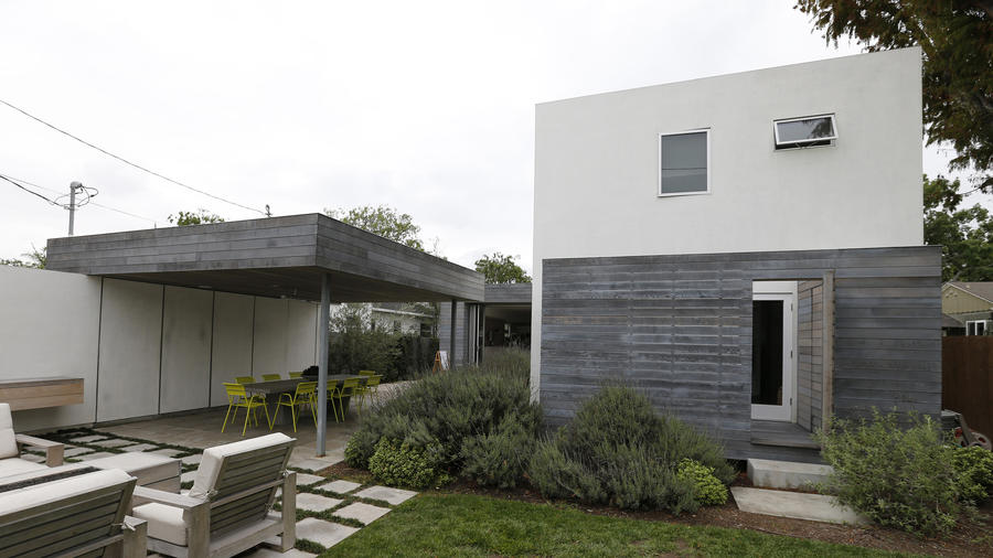 la-1462463606-snap-photo.jpg