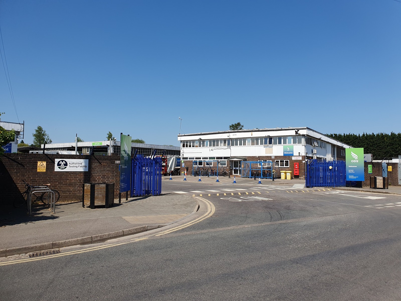 The Oxford Direct Services depot on Marsh Road, Oxford. Photo: Gazamp / Wikimedia Commons (CC BY-SA 4.0).