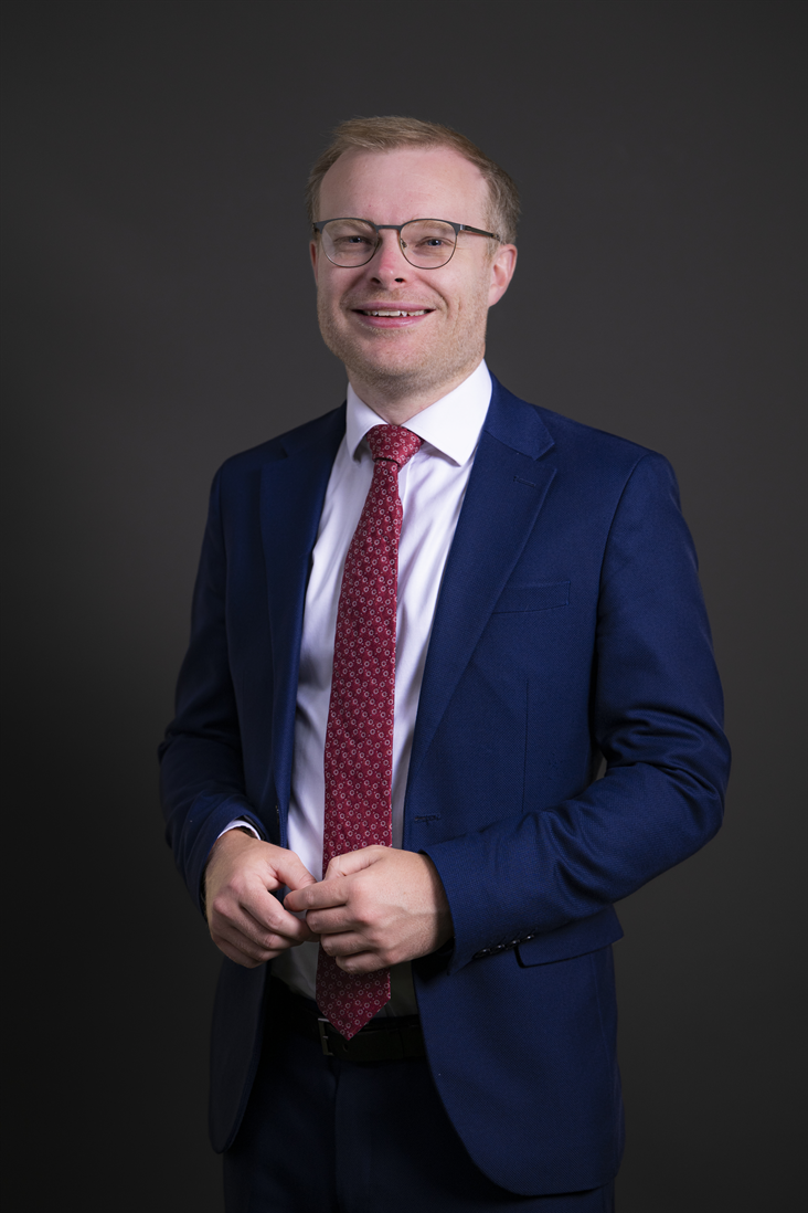 Michael Shanks MP