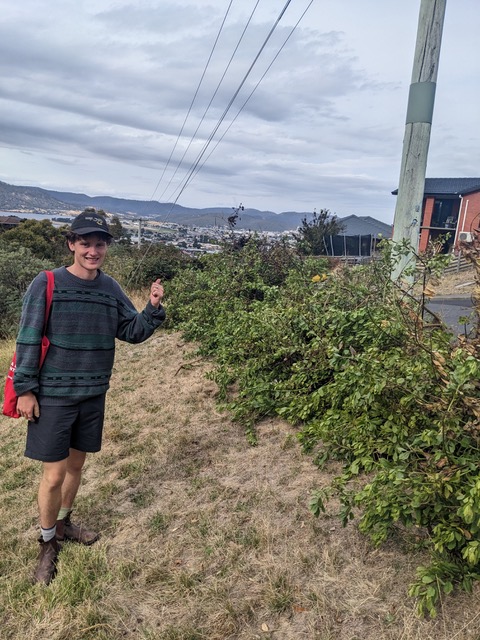 Travelling Landcare Group GANDALF Lends  a Hand