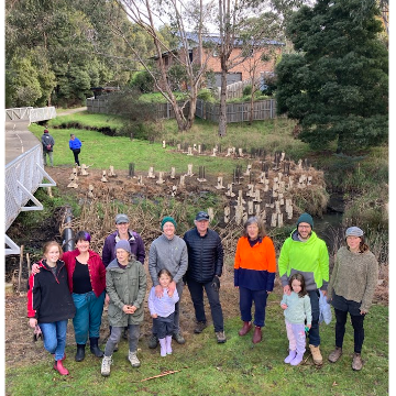 Planting working bee for Whitewater Creek!