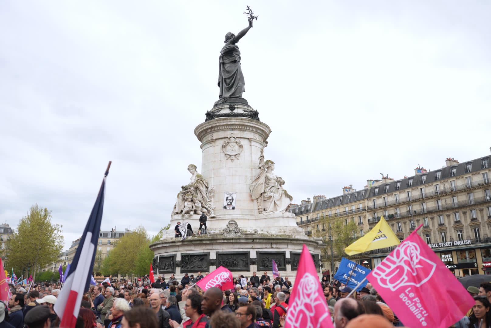 Rassemblement Place de la République (Paris)  le samedi 12 avril