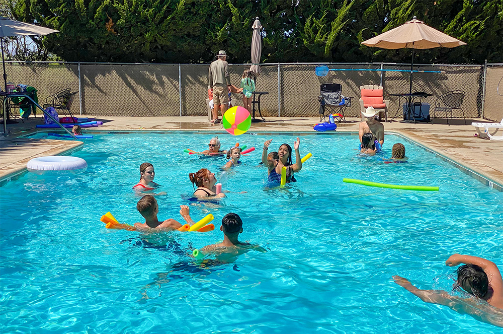 LMVC_pool_IMG_4618.jpg