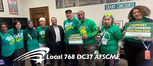 image of local 768 members on strike line in solidarity with nysna members at night