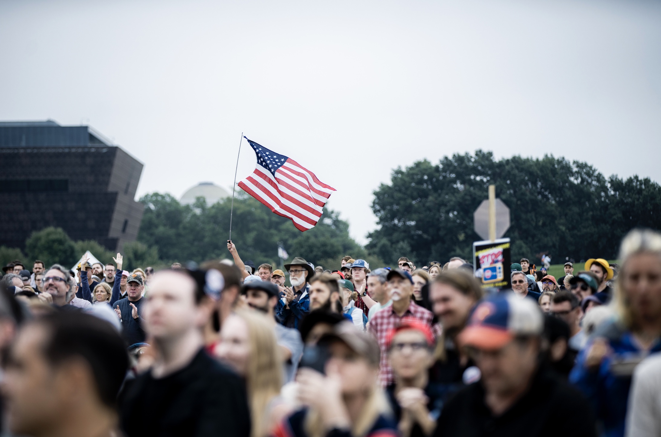 Exclusive Trump inauguration: Jewel surprises MAHA Inaugural Ball with performance
