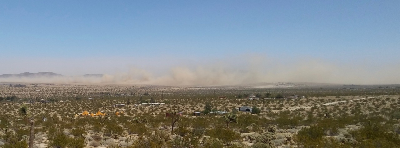 JT_Lake_dust_storm_from_TO_(1).jpg