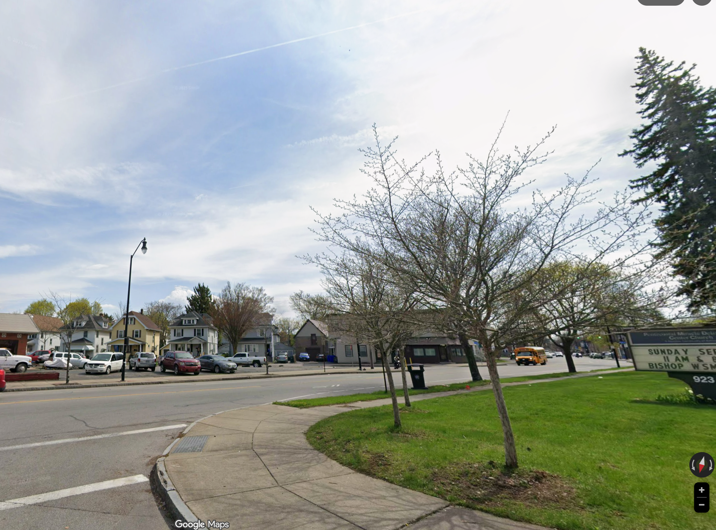 936 Portland street view