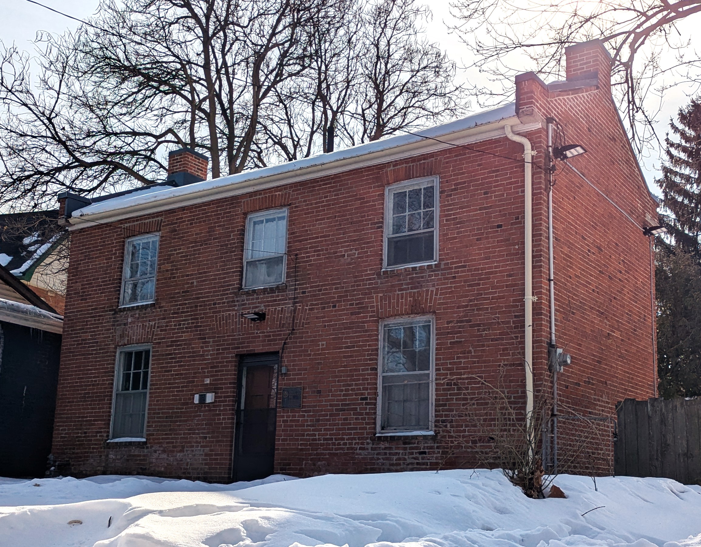 The Dundurn Gardner's Cottage in the winter of 2026