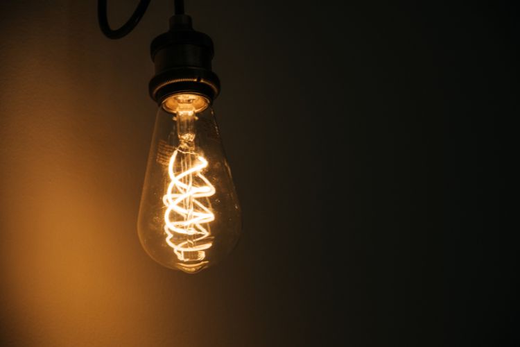 The Greens call on the NSW Labor Government to make direct public investment in renewable energy generation to drive down prices for essential energy services
