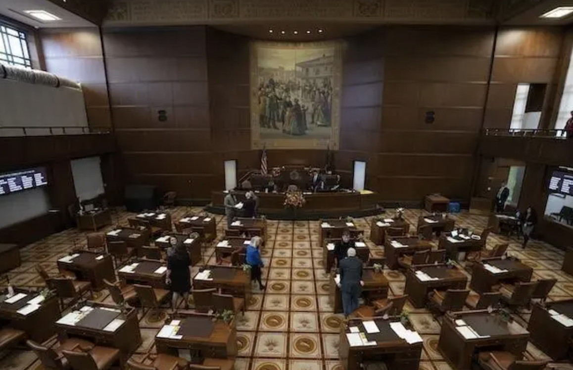 Bill undermines Oregon open government