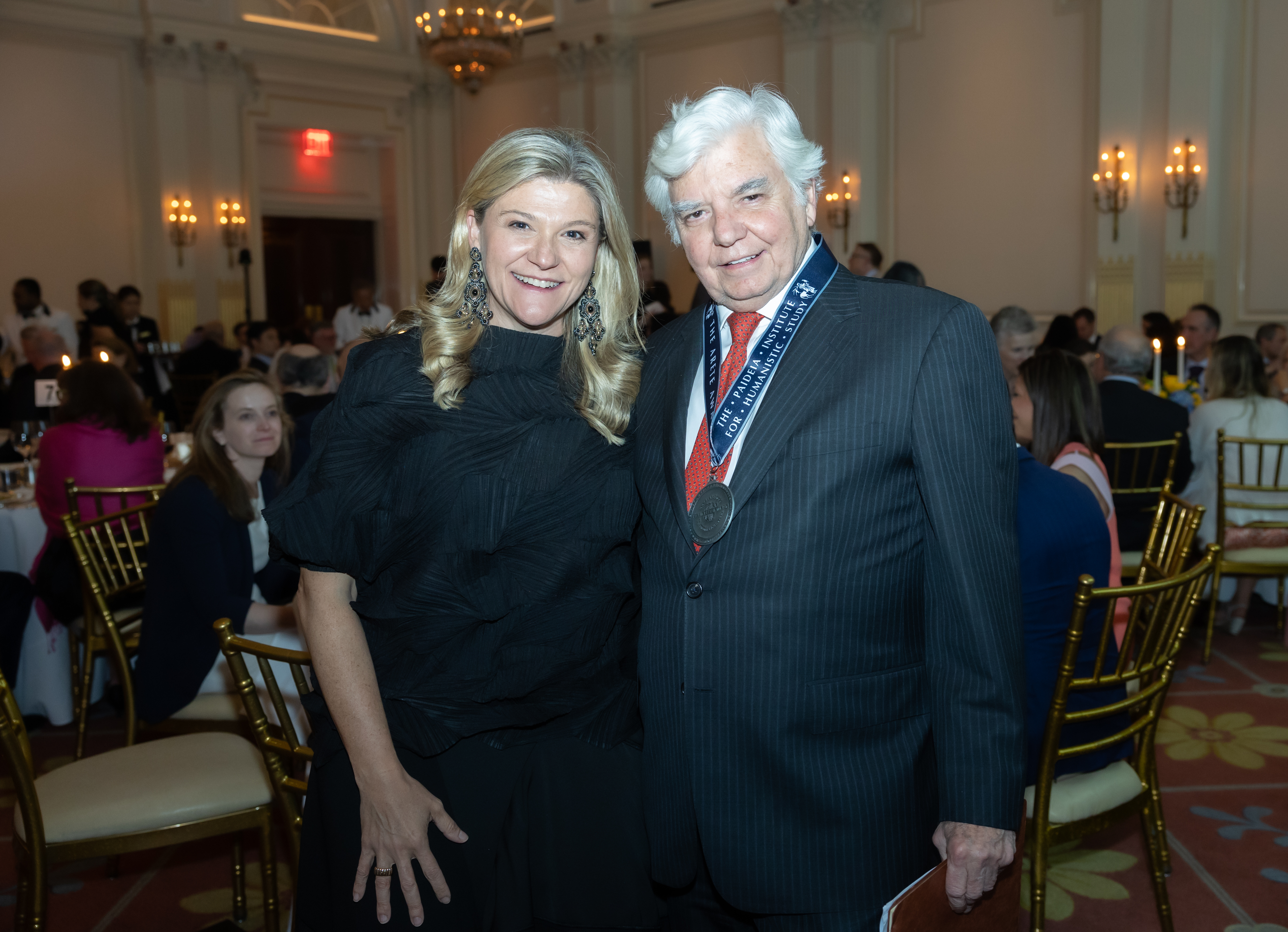 Arete Award Horonee Dr. Thomas Sculco ('24) and his daughter, Sarah Jane Gibbons