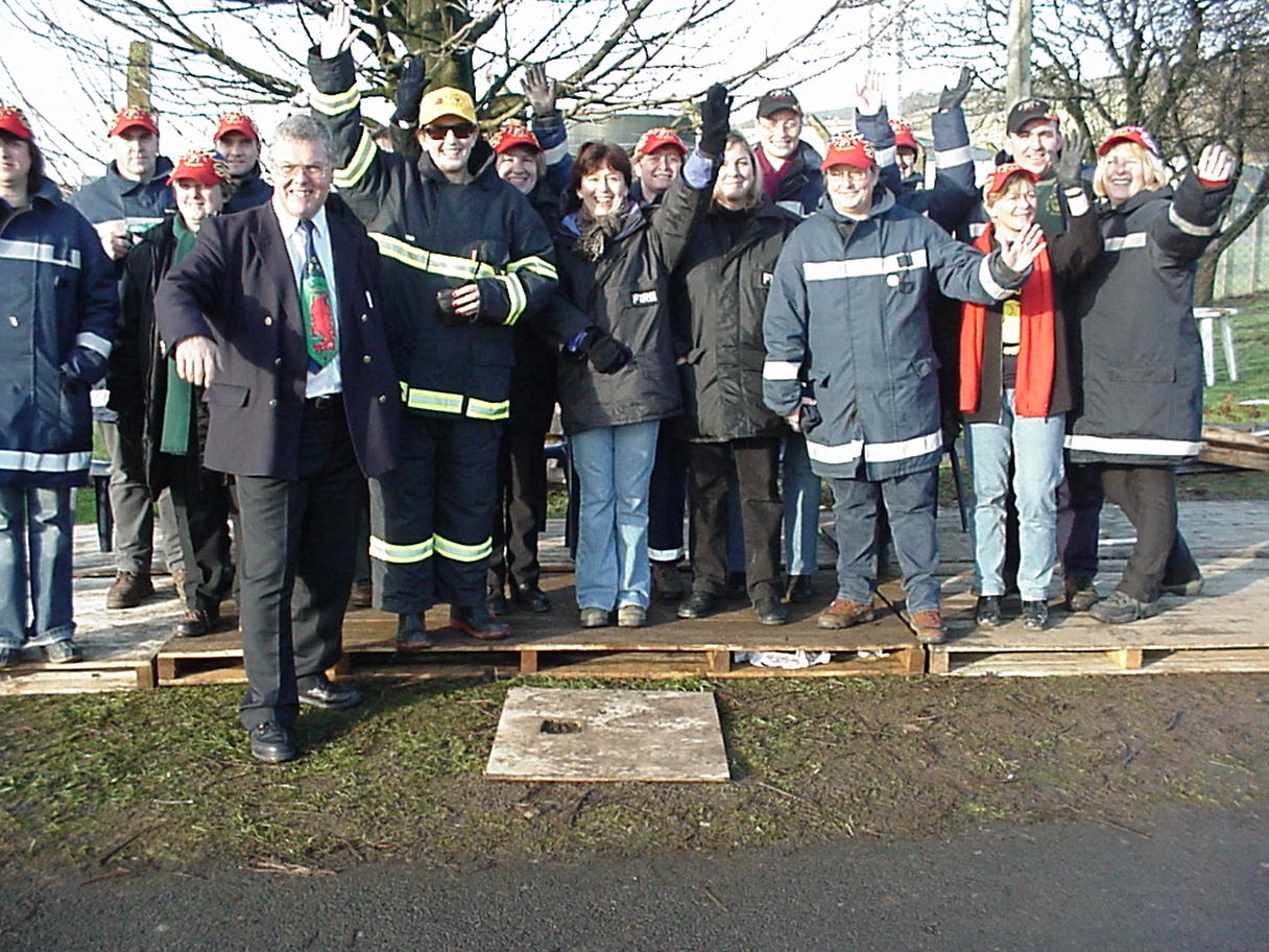 Delme_Bowen_fire_fighters_Pontyclun_2002.jpg