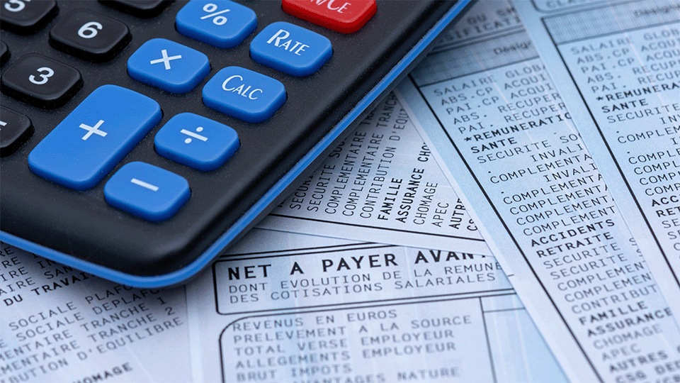 Après une incapacité de travail, huit semaines avant de récupérer son salaire !