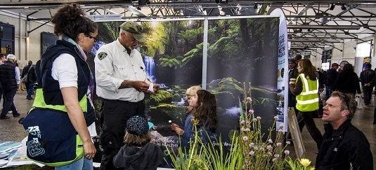 Website_1._Exhibitor_PWS_macro_Image_Thomas_Webster.jpg