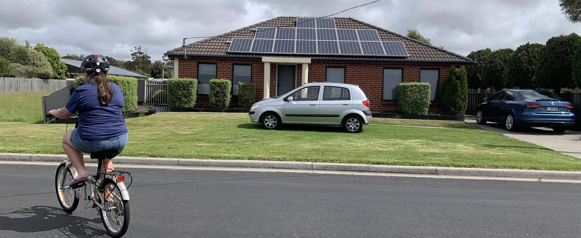 Threat to raise fixed electricity charges