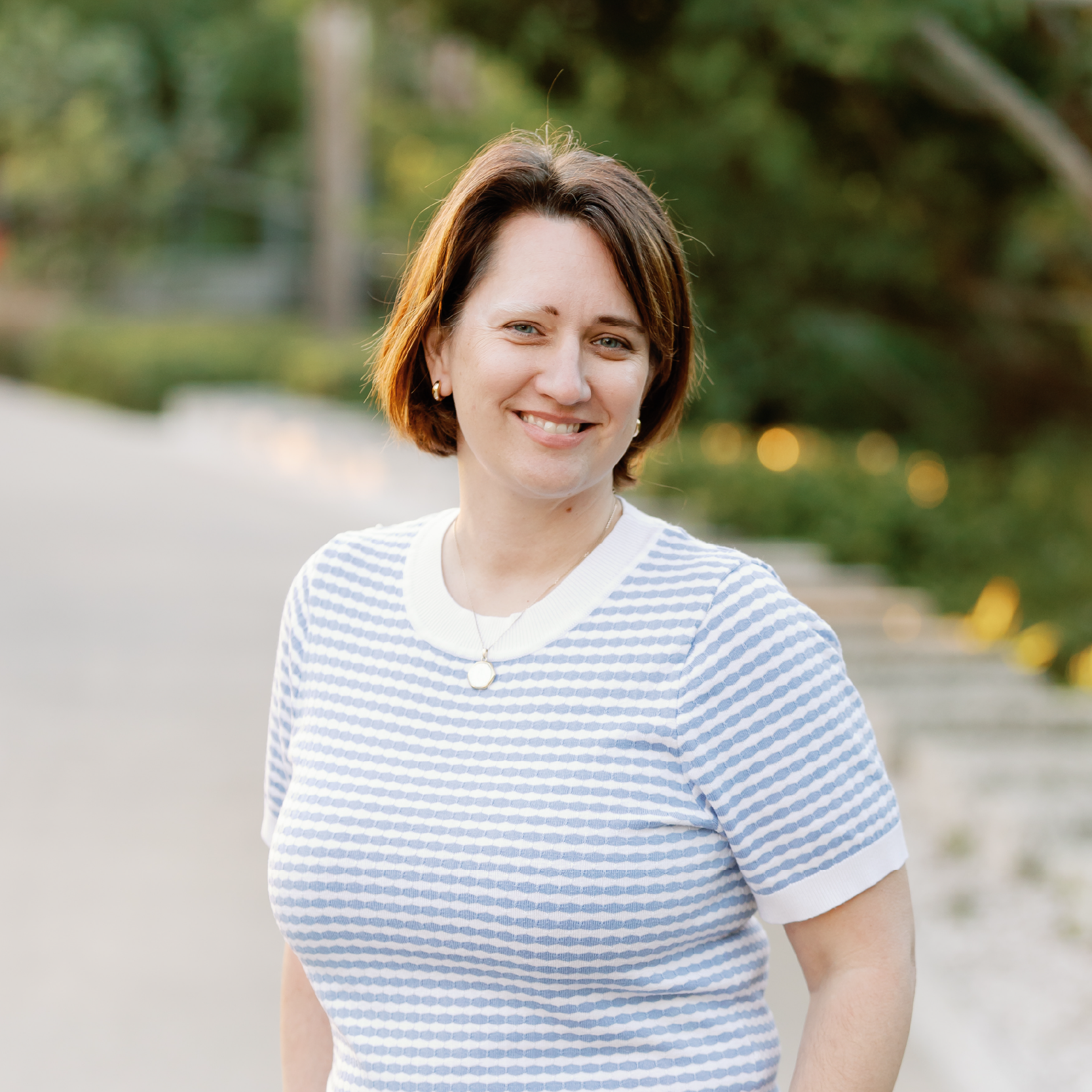 Shelby Isaacson | Development & Volunteer Coordinator